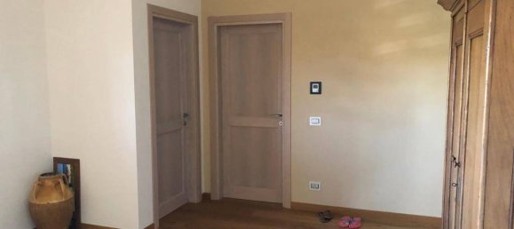 4 bedrooms Villa in Bereguardo, Italy No. 89375 13