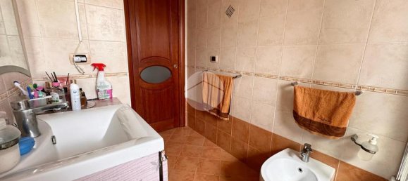2 Schlafzimmer Wohnung in Naples, Italy, Nr. 54006 9
