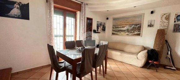 2 Schlafzimmer Wohnung in Naples, Italy, Nr. 54006 18