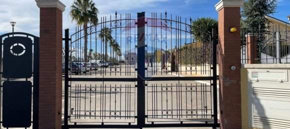 Villa de 9 dormitorios en Trani, Italy No. 318961 18