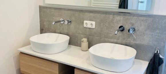 4 bedrooms House in Duisburg, Germany No. 289563 8