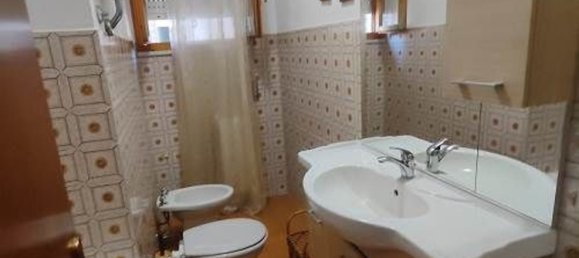 5-Zimmer Wohnung in Follonica, Italy, Nr. 268109 13