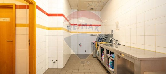 Gewerbliche Immobilie in Loures, Portugal 117m², Nr. 69641 16