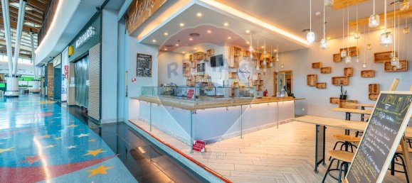 Gewerbliche Immobilie in Loures, Portugal 117m², Nr. 69641 3