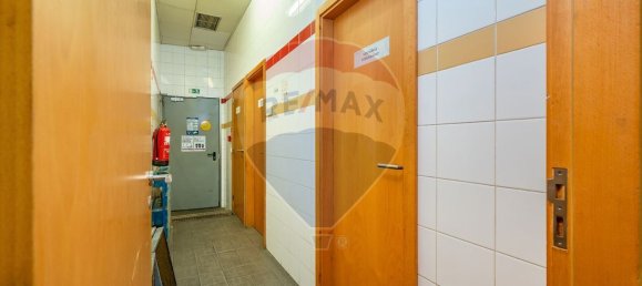 Gewerbliche Immobilie in Loures, Portugal 117m², Nr. 69641 18