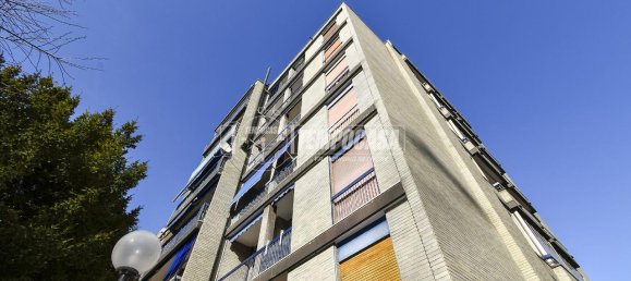 2غرفة شقة في Rho, Italy رقم 15282 20