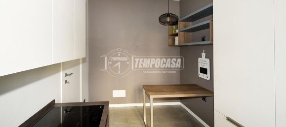 2غرفة شقة في Rho, Italy رقم 15282 11