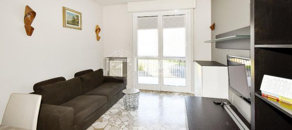 2غرفة شقة في Rho, Italy رقم 15282 6