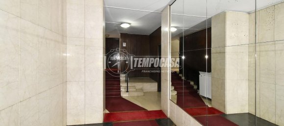 2غرفة شقة في Rho, Italy رقم 15282 18