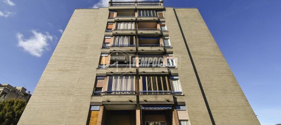 2غرفة شقة في Rho, Italy رقم 15282 21