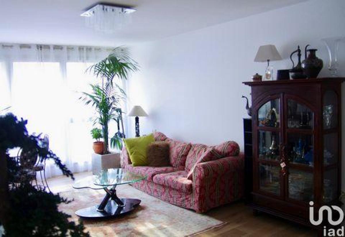 2 Schlafzimmer Eigentumswohnung in Puteaux, France, Nr. 37386