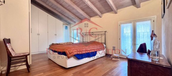 3 rooms Apartment in Reggio Emilia, Italy No. 101138 11