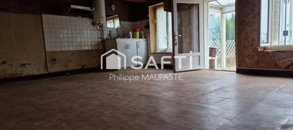 2 bedrooms House in Saxi-Bourdon, France No. 198800 5