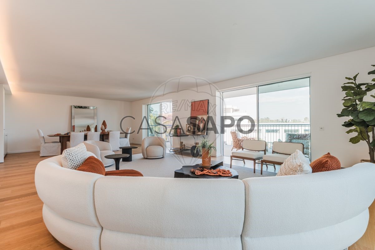 4 bedrooms Apartment in Cascais, Portugal No. 241165