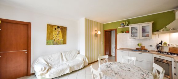 3 rooms Apartment in Collegno, Italy No. 79129 2