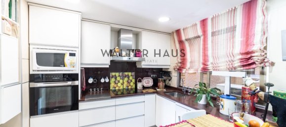 3 bedrooms Apartment in Madrid, Spain No. 182725 3