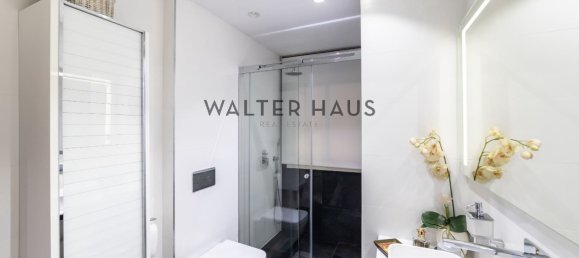 3 bedrooms Apartment in Madrid, Spain No. 182725 8