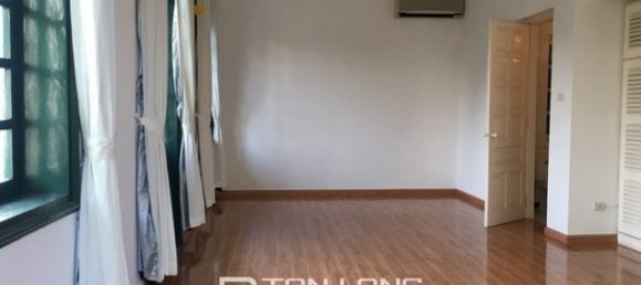 4 Schlafzimmer Villa in Tay Ho, Vietnam, Nr. 2152 10