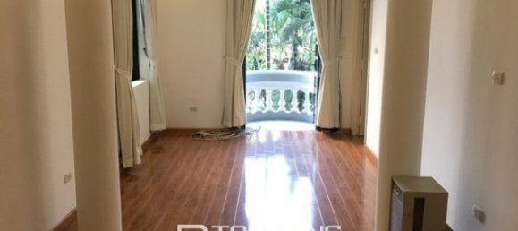 4 Schlafzimmer Villa in Tay Ho, Vietnam, Nr. 2152 11