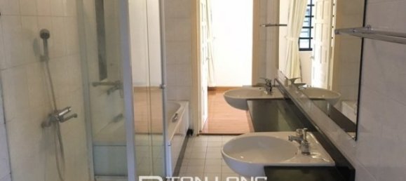 4 Schlafzimmer Villa in Tay Ho, Vietnam, Nr. 2152 15