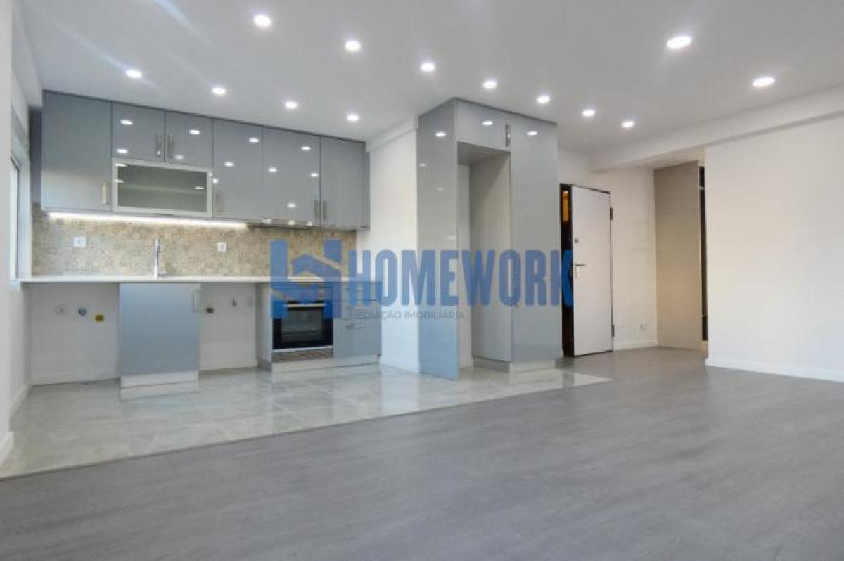 Квартира с 2 спальнями в Синтра, Португалия № 6300