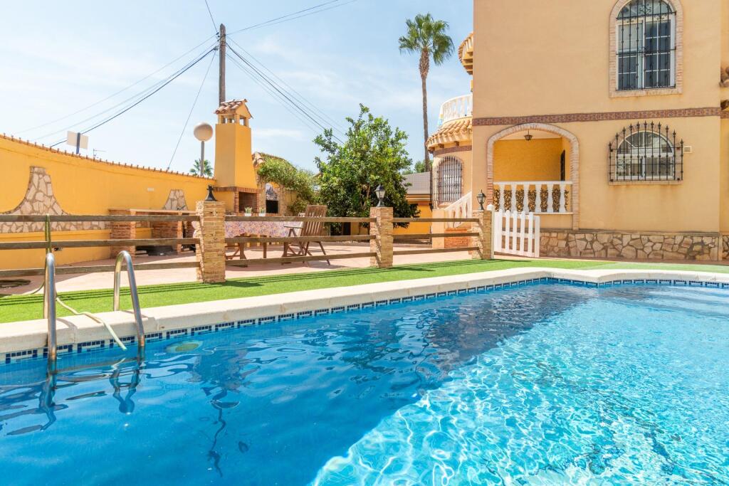 5 Schlafzimmer Haus in Alicante, Spain, Nr. 89002