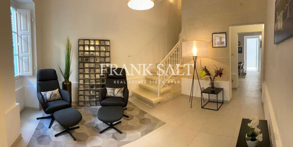 2 bedrooms Townhouse in Sliema, Malta No. 8778