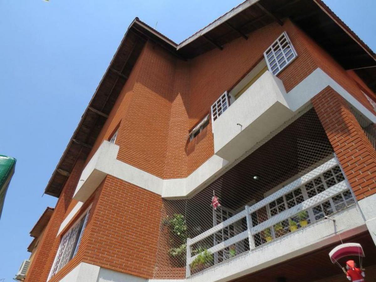 Casa de 3 dormitorios en Sao Paulo, Brazil No. 574662