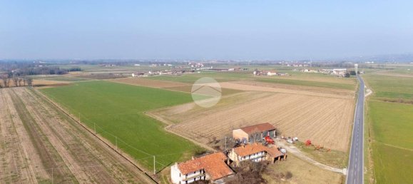 2 bedrooms House in Cherasco, Italy No. 177020 19