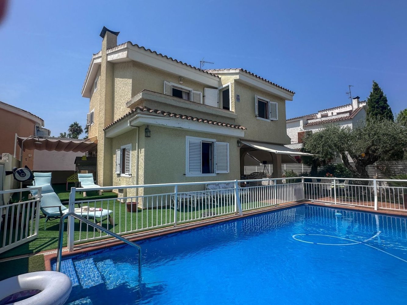 6 غرف نوم منزل في Castellon, Spain رقم 192877