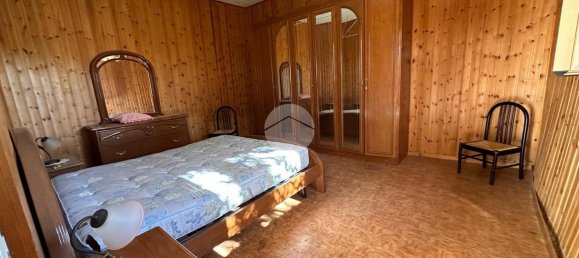 Casa de 5 habitaciónes en Montalto Uffugo, Italy No. 237343 17