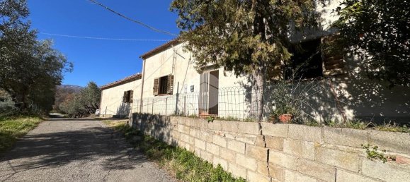 Casa de 5 habitaciónes en Montalto Uffugo, Italy No. 237343 2