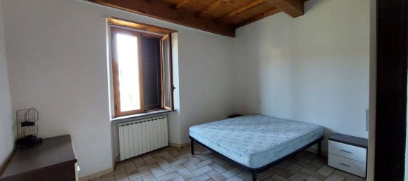 5 rooms Apartment in Arezzo, Italy No. 211077 5