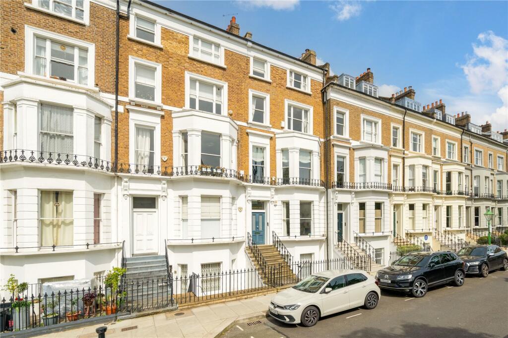 3 bedrooms Apartment in London, United Kingdom No. 12858
