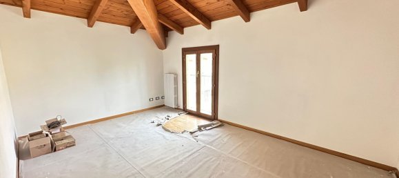 4 bedrooms Duplex in Castelfranco Emilia, Italy No. 336670 8