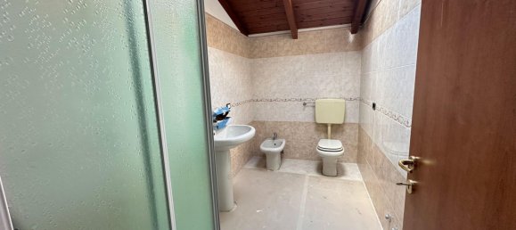 4 bedrooms Duplex in Castelfranco Emilia, Italy No. 336670 9