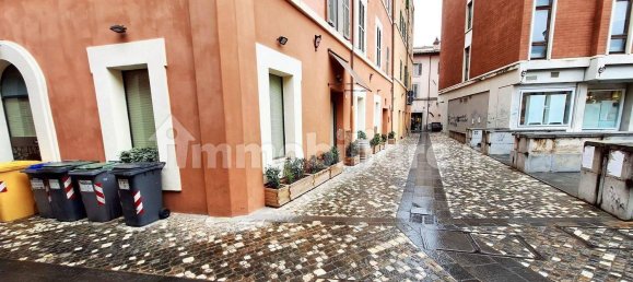 5 rooms Commercial property in Foligno, Italy No. 46128 3