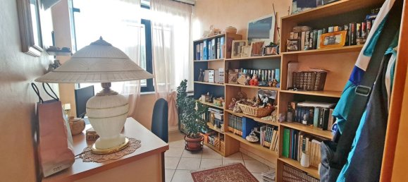 4 bedrooms Apartment in Arcola, Italy No. 324206 4