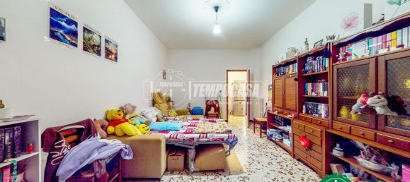 Apartamento de 3 divisões em Novi Ligure, Italy N.º 144904 2