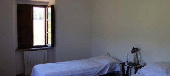 4 bedrooms House in Pomarance, Italy No. 68721 20