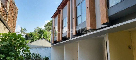 3 bedrooms House in Kebon Jeruk, Indonesia No. 1409 16