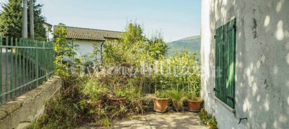 Дом с 3 спальнями в Фрассиноро, Италия № 221899 8