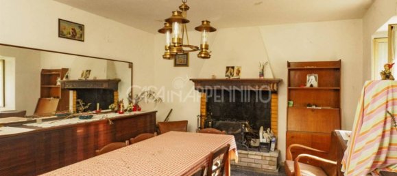 Дом с 3 спальнями в Фрассиноро, Италия № 221899 10