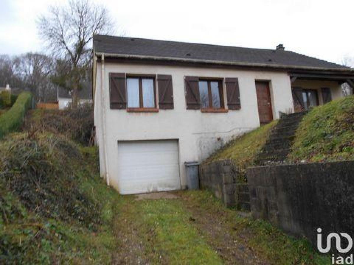 3 bedrooms House in Lillebonne, France No. 30311