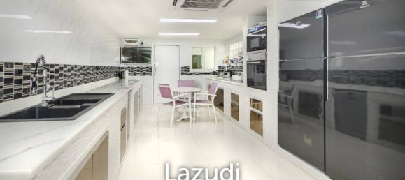 3 bedrooms Villa in Bang Lamung, Thailand No. 14734 10