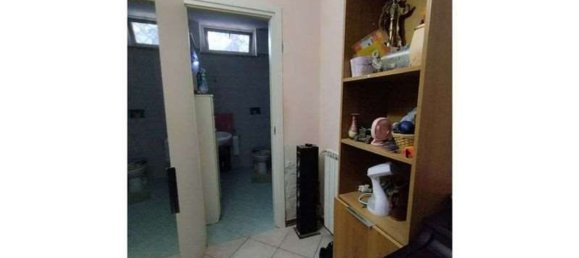 3 rooms Apartment in Rome, Italy No. 199800 17