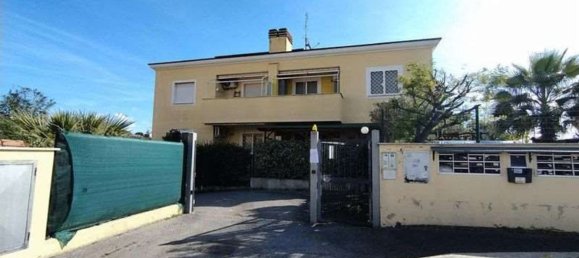 3 rooms Apartment in Rome, Italy No. 199800 8