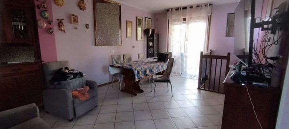 3 rooms Apartment in Rome, Italy No. 199800 10