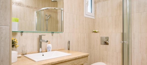 5 bedrooms Villa in Polygyros, Greece No. 5695 12