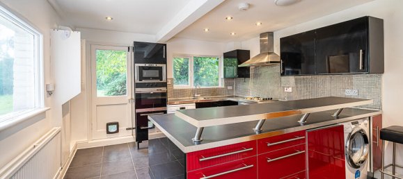 2 bedrooms Apartment in London, United Kingdom No. 14123 11